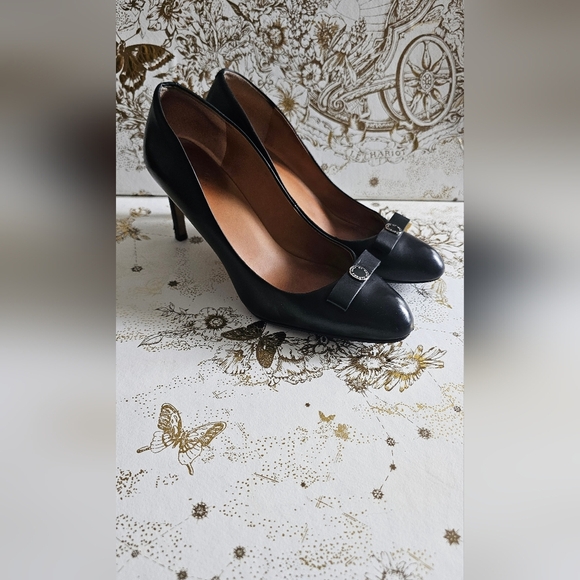 Marc Jacobs Black Pumps Heels Bowl Logo Size 38.5 - Picture 1 of 15